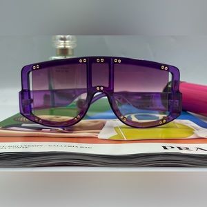 😎 Cute Purple Sunglasses